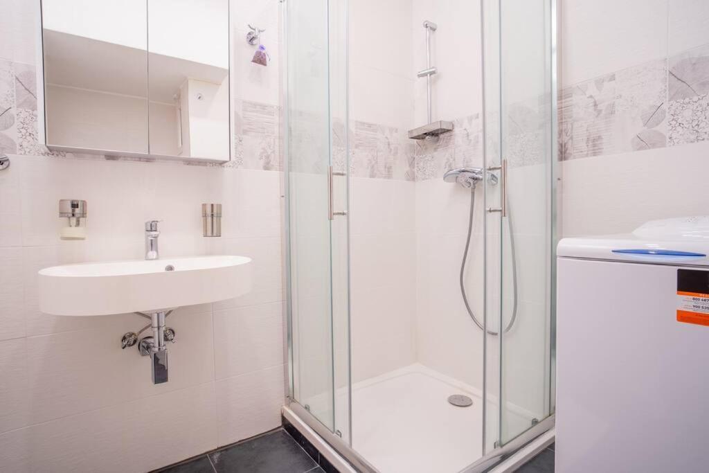 Sukromny Staromestsky Apartman V Uzasnej Lokalite/Cozy Old-Town Apartment In A Great Neighborhood Bratislava Eksteriør bilde