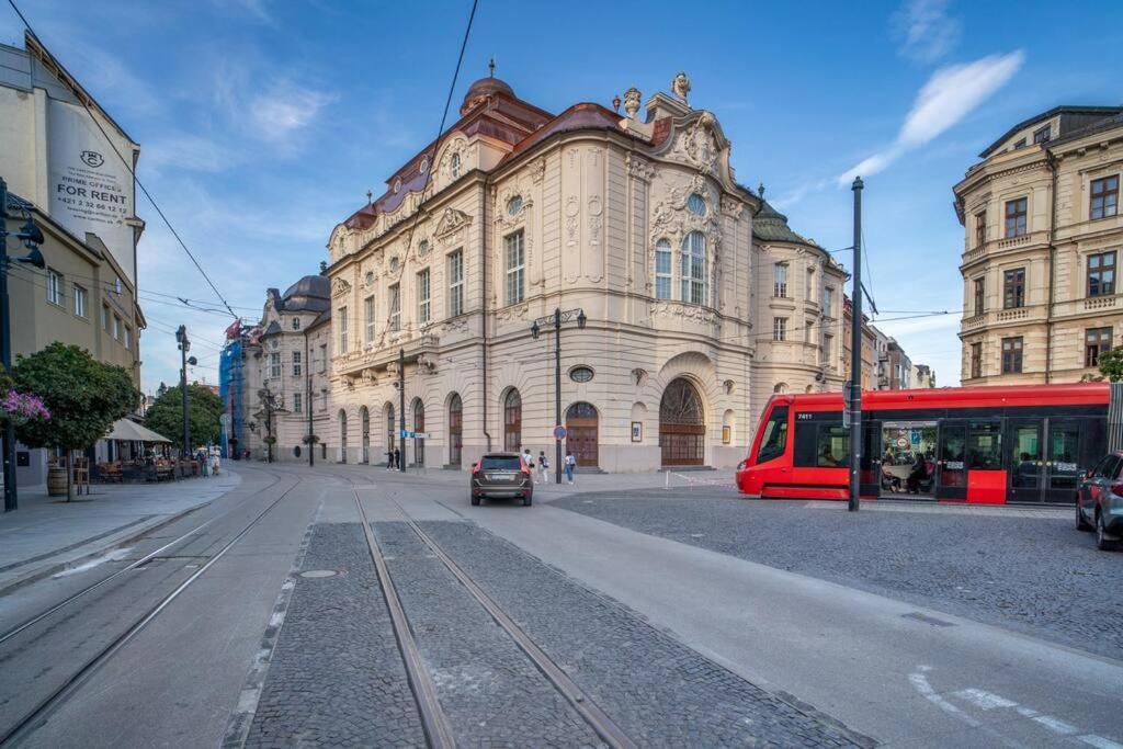 Sukromny Staromestsky Apartman V Uzasnej Lokalite/Cozy Old-Town Apartment In A Great Neighborhood Bratislava Eksteriør bilde
